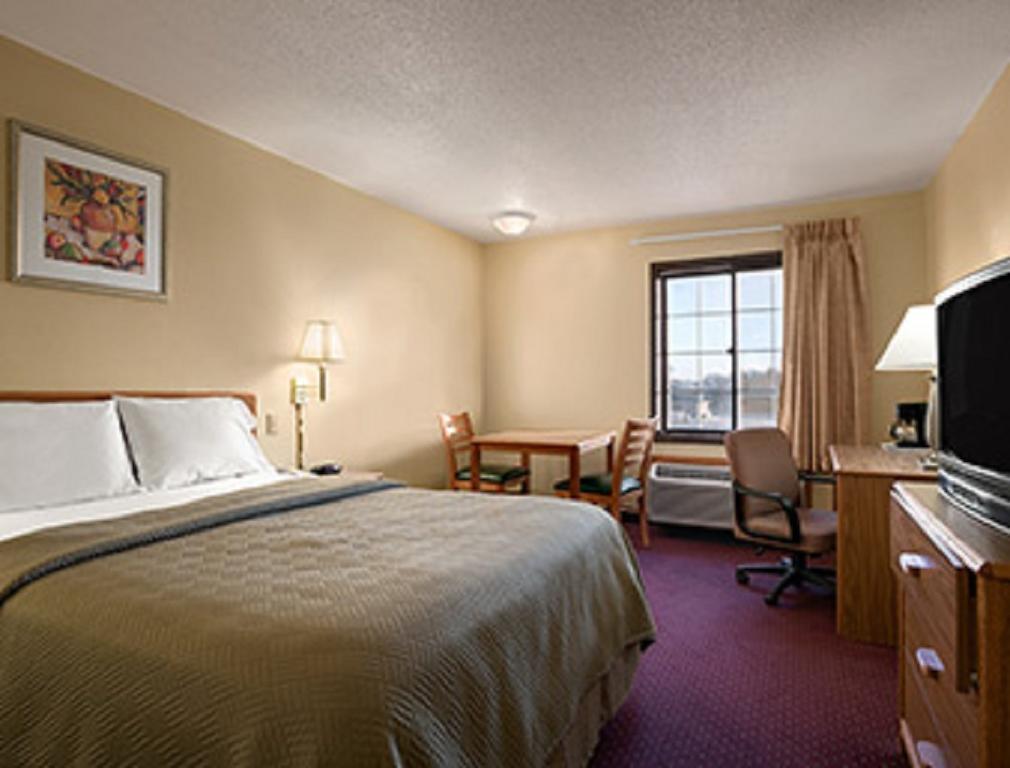 Travelodge Inn & Suites By Wyndham Muscatine Номер фото
