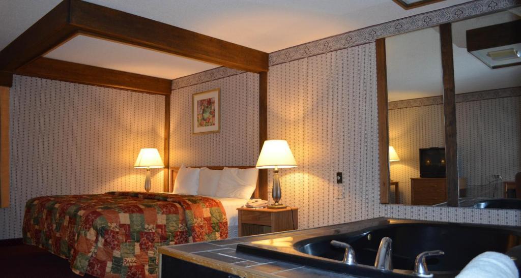 Travelodge Inn & Suites By Wyndham Muscatine Номер фото